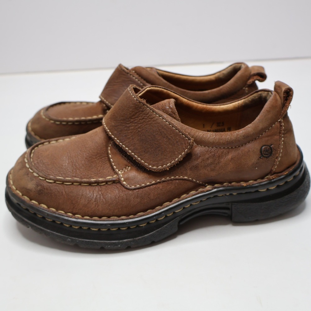 Born Kids Brown Leather Shoes Hook & Loop Loafers Size‎ 1 / 32.5 Comfort Outdoor